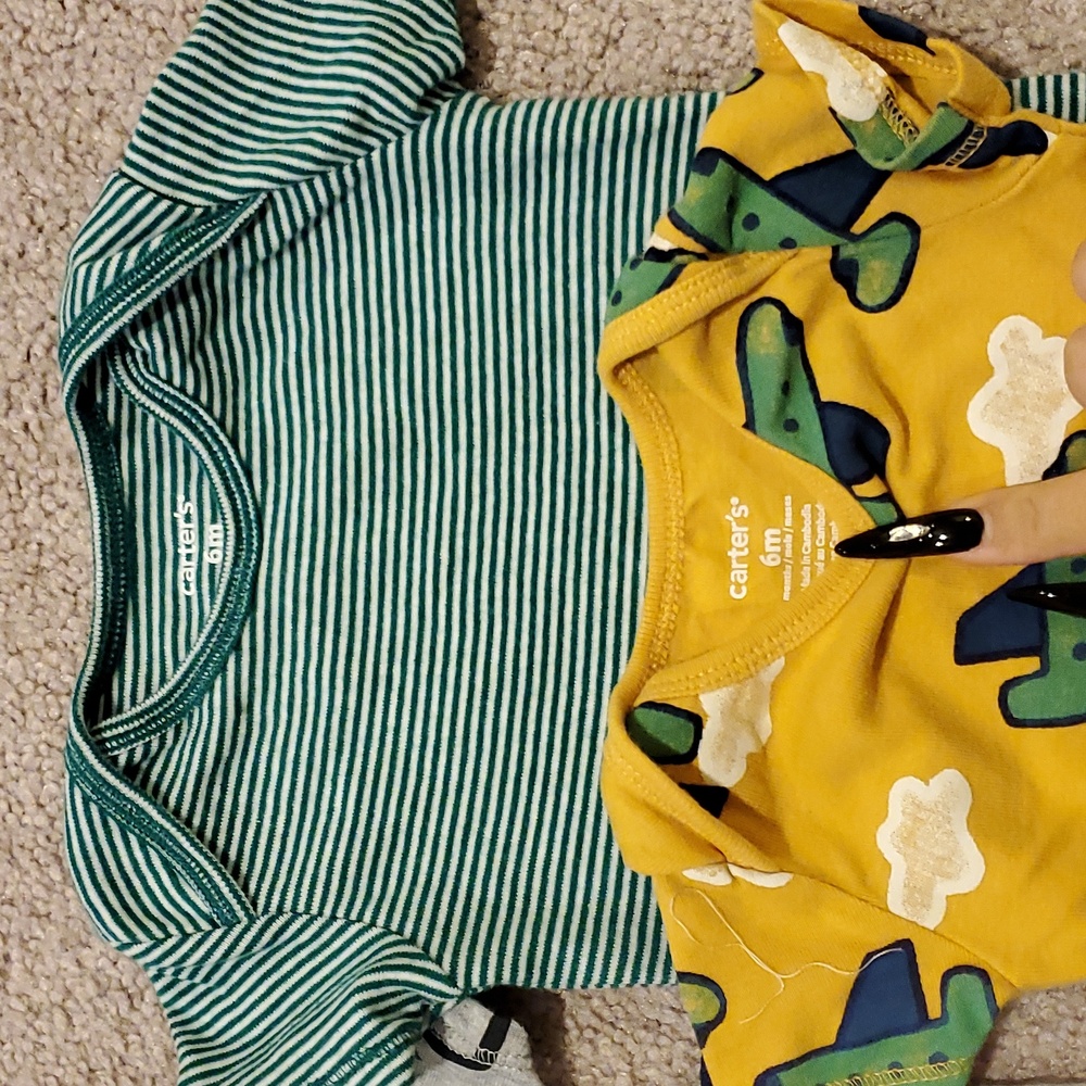 Set of 4 Carter's Baby Bodysuits 6months - Picture 3 of 3